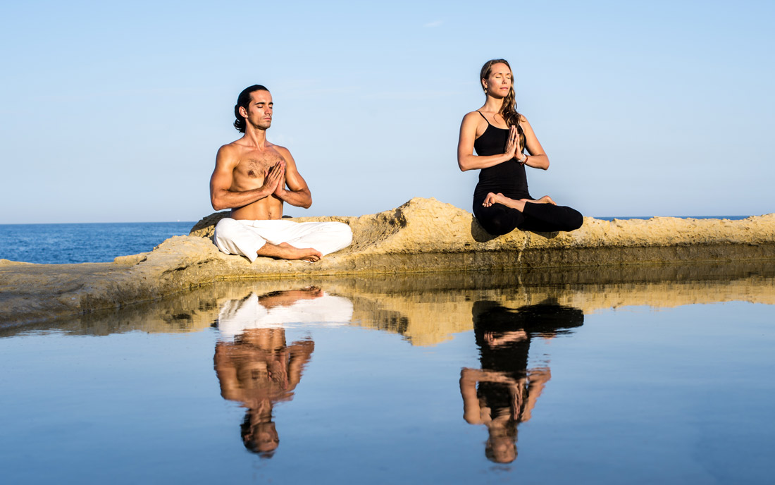 Practice at home: a 1-hour FitYoga Vinyasa Flow Session video